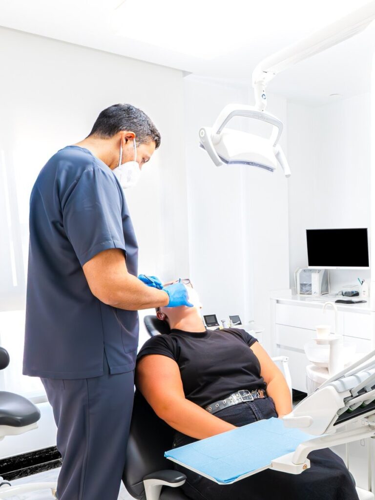 Clínica Dental Manuel Marín - Experiencia